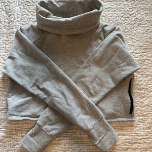 Born Primitive Cowl at the Moon Crop Size Small